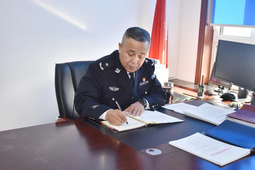 行稳致远 奋发图强 冰城公安各县(市)局长学习贯彻十九届六中全会精神